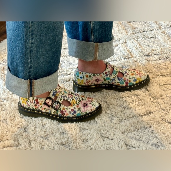 Dr. Martens 8065 Wanderlust Double strap Floral Mary Janes - Picture 13 of 16